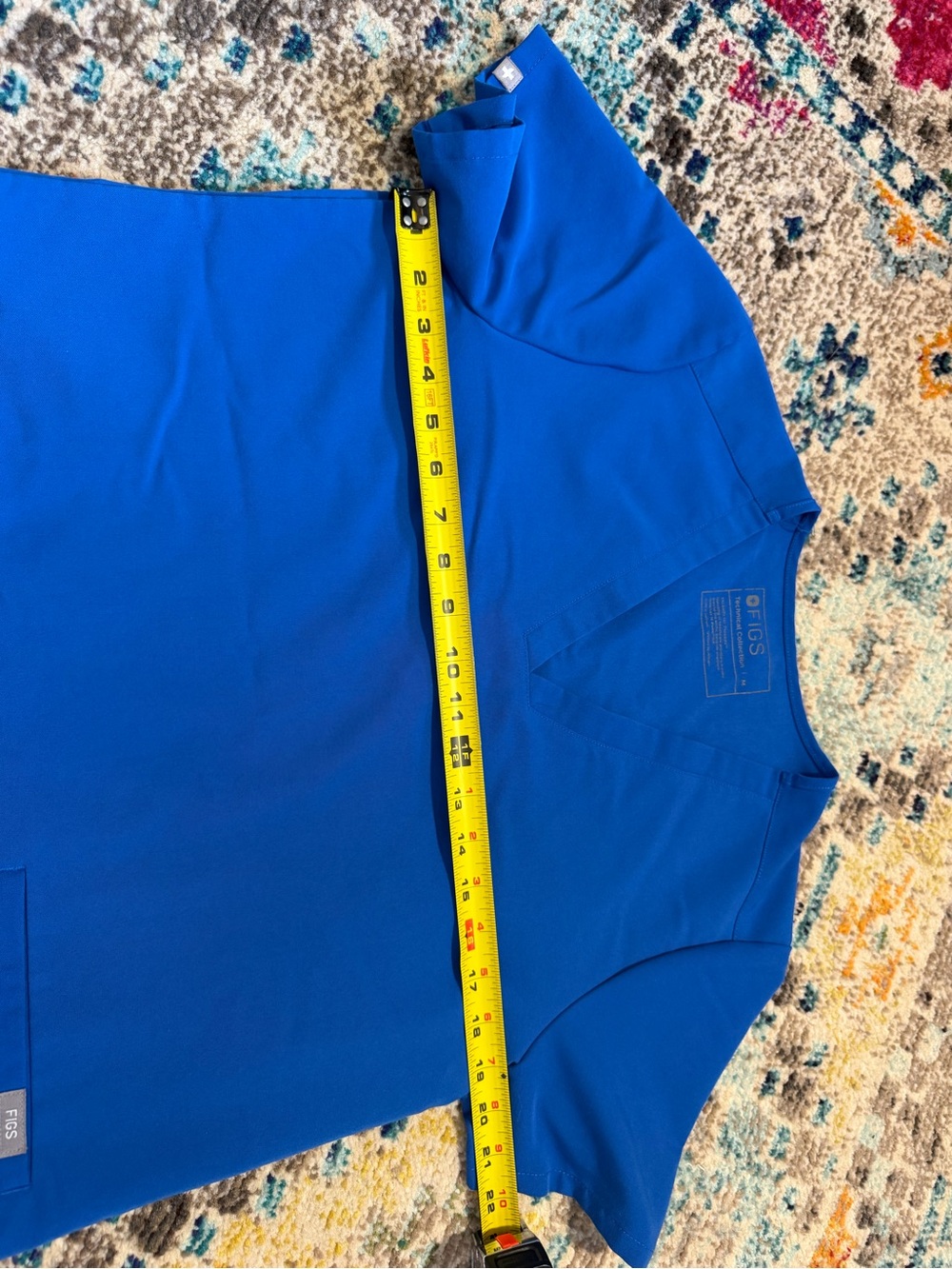 Figs scrub shirt - Picture 3 of 4